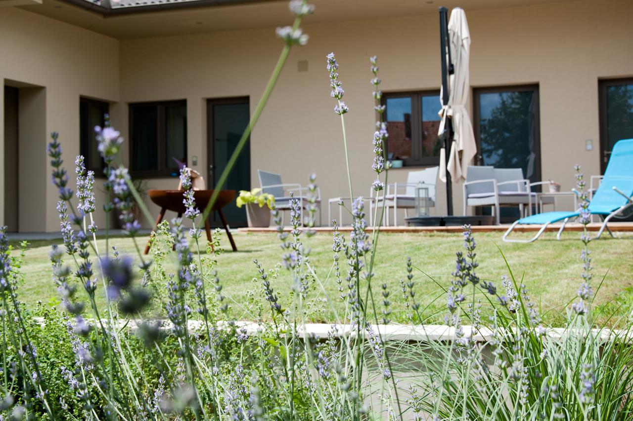 Sabines Apartments Ferienwohnungen Frauenkirchen Exterior foto